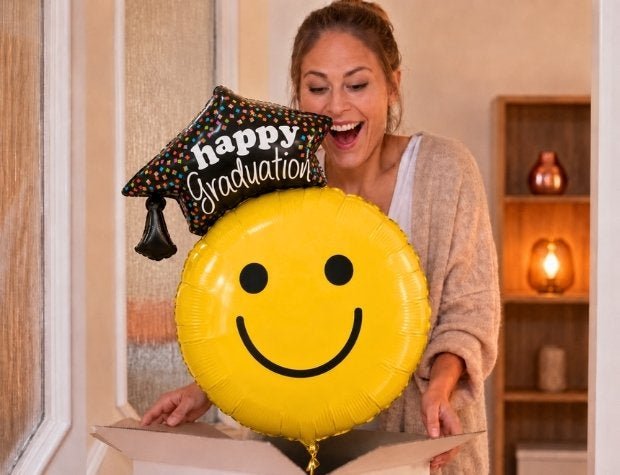 Graduation Smiley Helium Ballon - Gevuld Met Helium - 88 cm - Ballonnenshop.nl