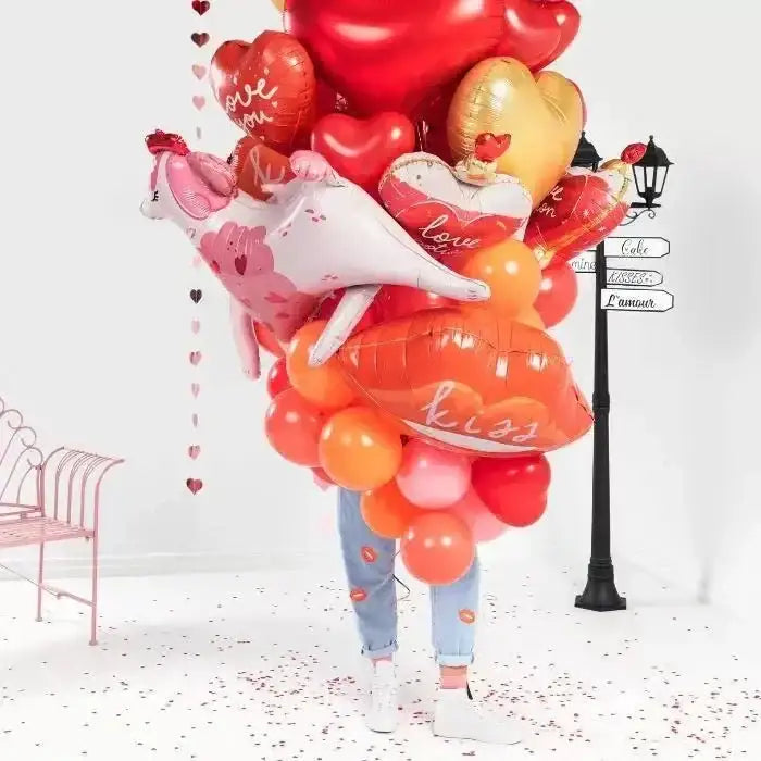 Kiss Me Folie Ballon 86 cm - Ballonnenshop.nl