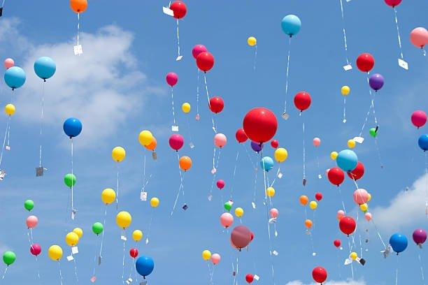Hoe laat je een ballon zweven zonder helium? Creatieve alternatieven voor elk feest - Ballonnenshop.nl