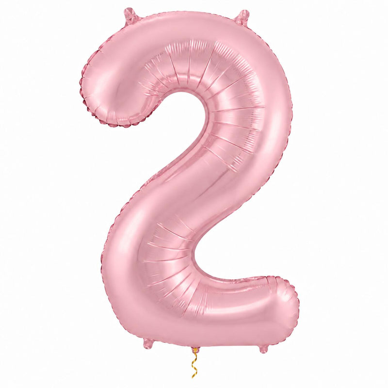 2 Jaar Cijfer Pastel Roze XL met dun metallic gouden lint op witte achtergrond – Ballonnenshop.nl
