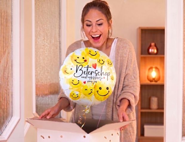 Beterschap Smiley Opkikker Ballon - Gevuld Met Helium - 43 cm - Ballonnenshop.nl