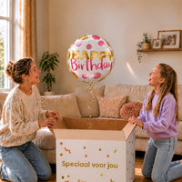 Happy Birthday Stippen heliumballon van 46 cm met roze en gouden details bij moeder en meisje.