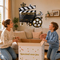 Hollywood Helium XL Ballon – uitpakmoment met moeder en jongetje in een warme woonkamer – Ballonnenshop.nl