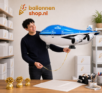 KLM Vliegtuig Helium XL Ballon - Jesse verpakt jouw ballon - Ballonnenshop.nl