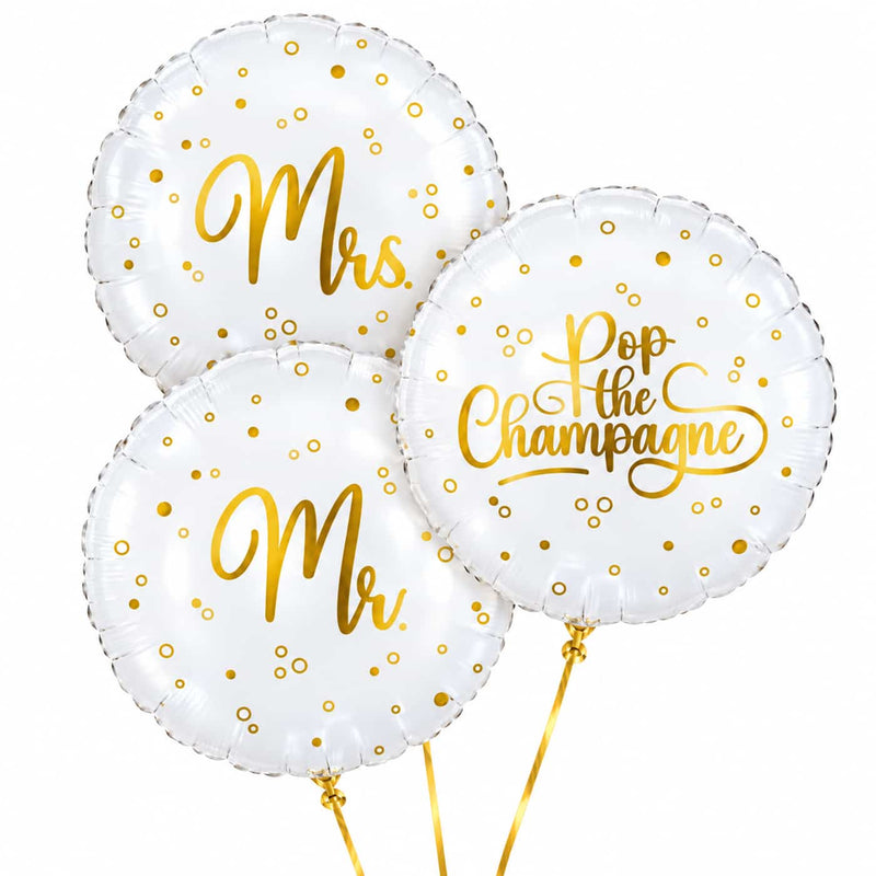Mr & Mrs Pop The Campagne Trosje – heliumgevulde ballonnen met dunne gouden lintjes op een witte achtergrond