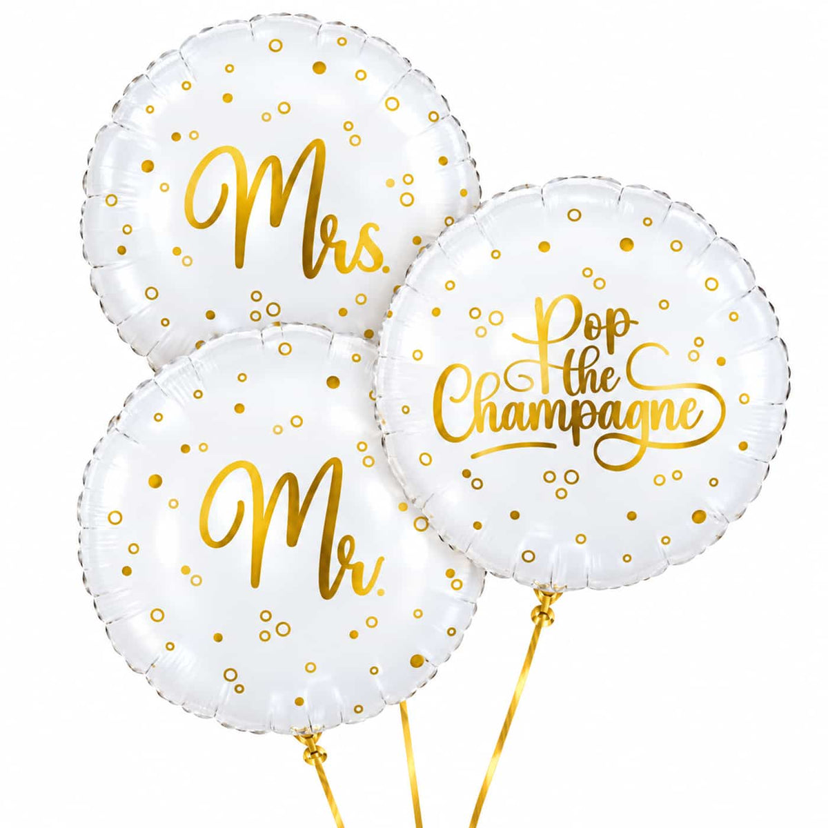 Mr & Mrs Pop The Campagne Trosje – heliumgevulde ballonnen met dunne gouden lintjes op een witte achtergrond