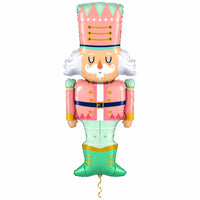Notenkraker Kerst Pastel XL met dun metallic gouden lint op witte achtergrond – Ballonnenshop.nl
